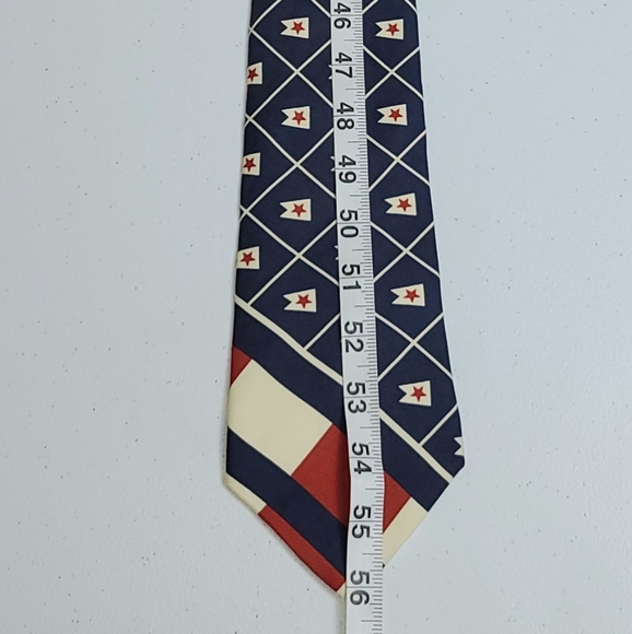 Tommy Hilfiger Silk Necktie 56"X4" - Picture 5 of 5